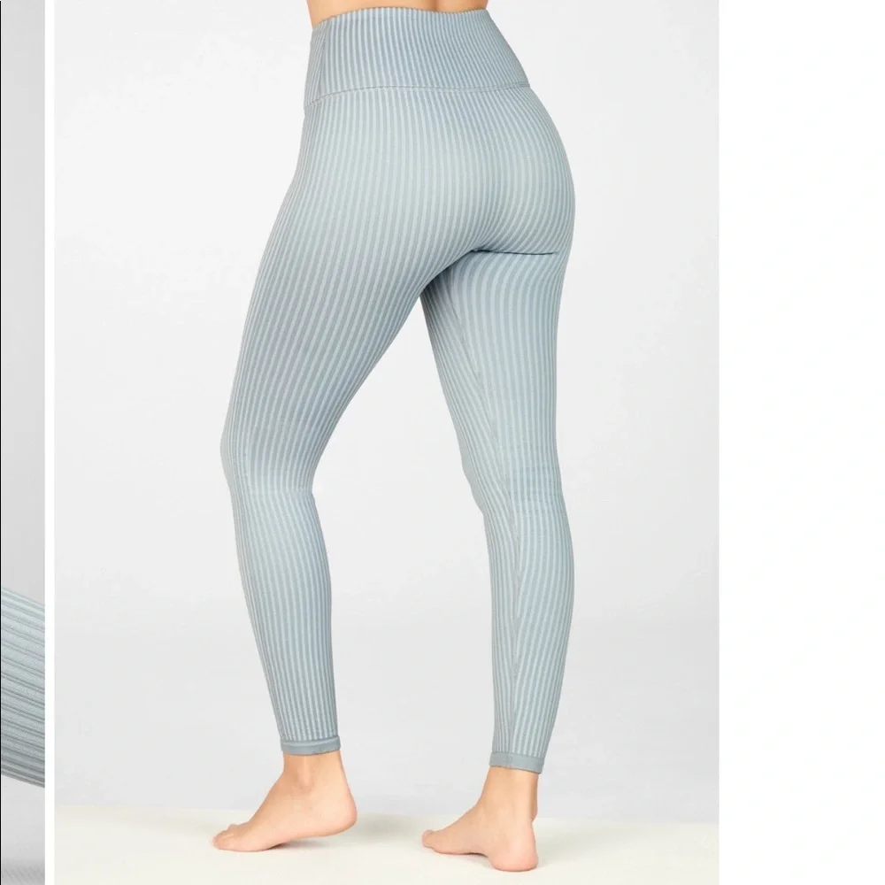 Fabletics High-Waisted Seamless Ribbed legging - Picture 2 of 4